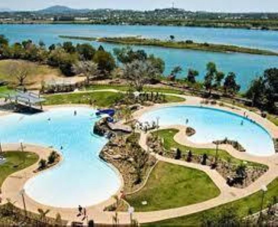 Dolphin Heads - Resort Unit - Absolute Beachfront! - Whitsunday Getaway! แมคคาย ภายนอก รูปภาพ